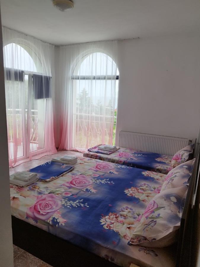 Family Hotel Kentavar 2 比亚拉 外观 照片