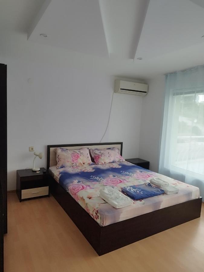 Family Hotel Kentavar 2 比亚拉 外观 照片